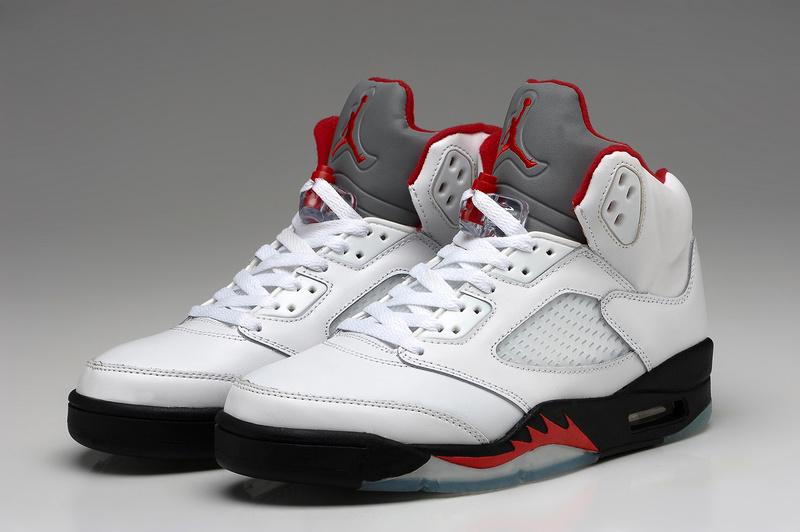 jordan retro 5 noir et rouge