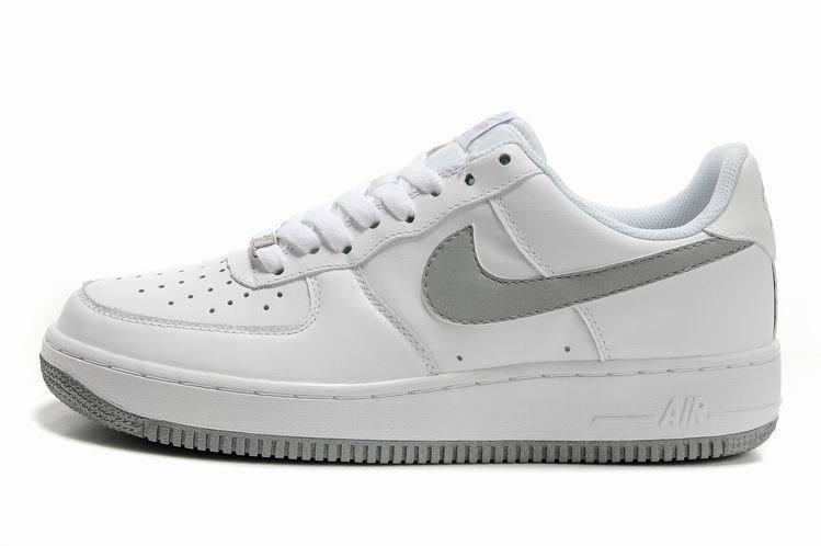 air force one blanche signe noir femme air force one blanche signe noir femme