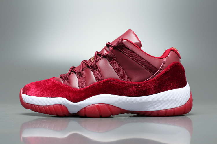 jordan retro rouge